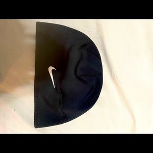 Nike thermafot excercose beanie